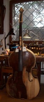 Egyben van a bőgő Egyben van a bőgő