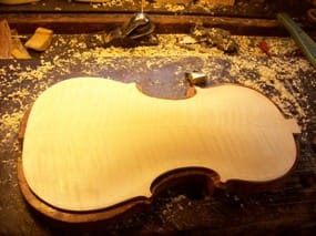 Hát plasztika kívülről Hát plasztika kívülről