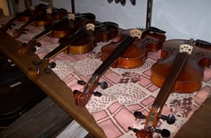 az elkészült hegedűk az elkészült hegedűk